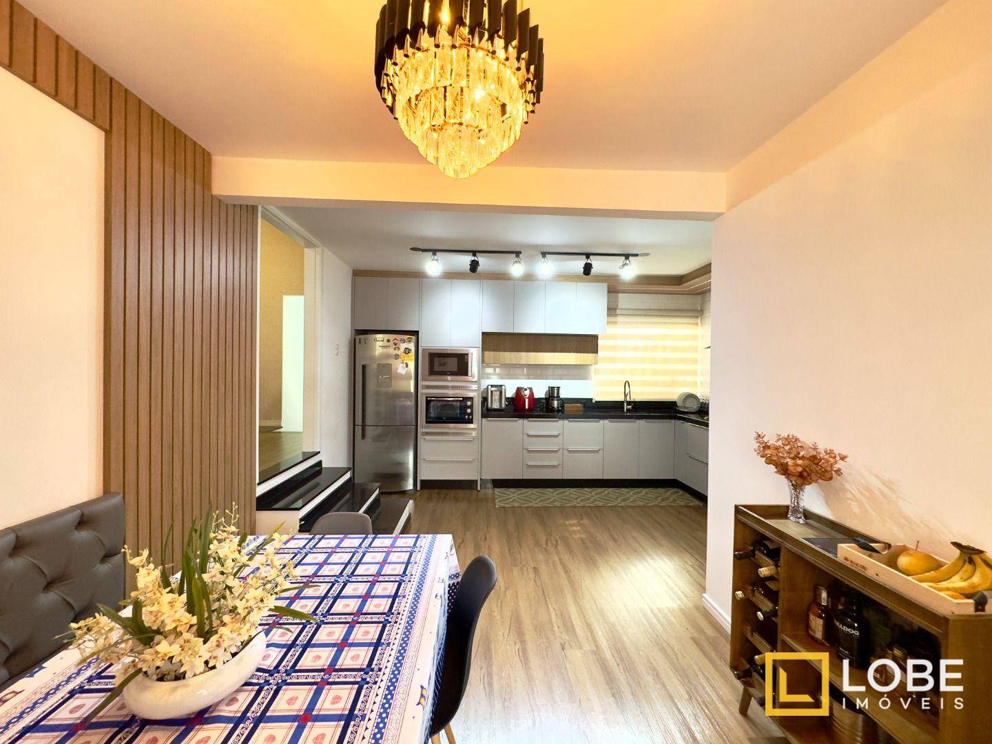 Casa, 3 quartos, 156 m² - Foto 2