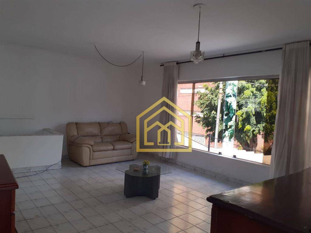 Casa à venda com 3 quartos, 220m² - Foto 24