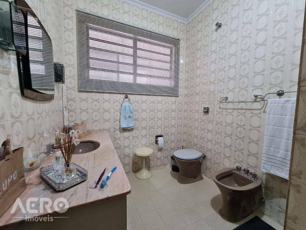 Casa à venda com 3 quartos, 280m² - Foto 31