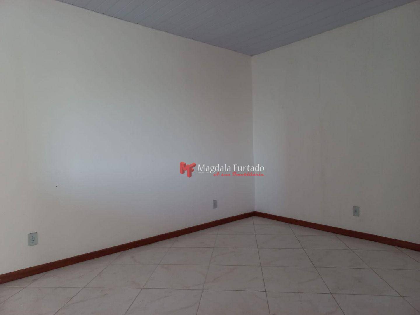 Casa à venda com 3 quartos, 98m² - Foto 14