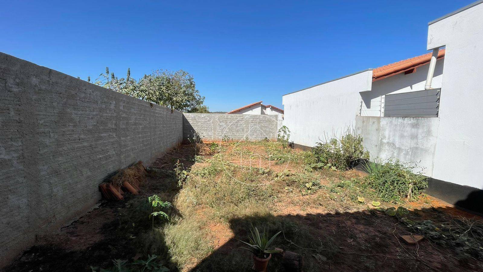 Casa à venda e aluguel com 2 quartos, 80m² - Foto 14