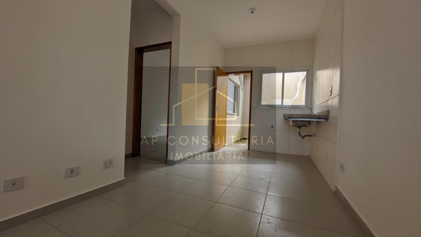 Casa à venda com 2 quartos, 50m² - Foto 3