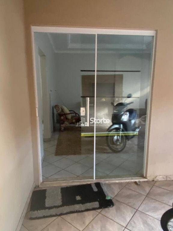 Casa à venda com 5 quartos, 220m² - Foto 25