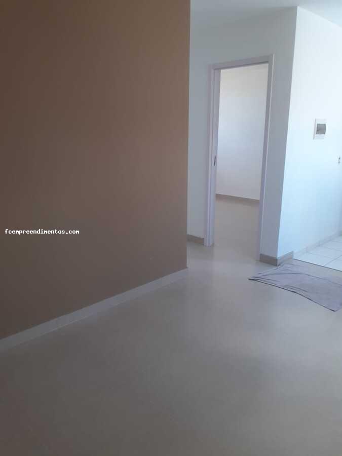 Apartamento à venda com 2 quartos, 42m² - Foto 3