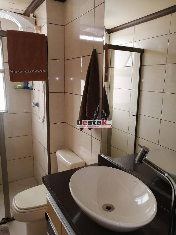 Apartamento à venda com 2 quartos, 63m² - Foto 25