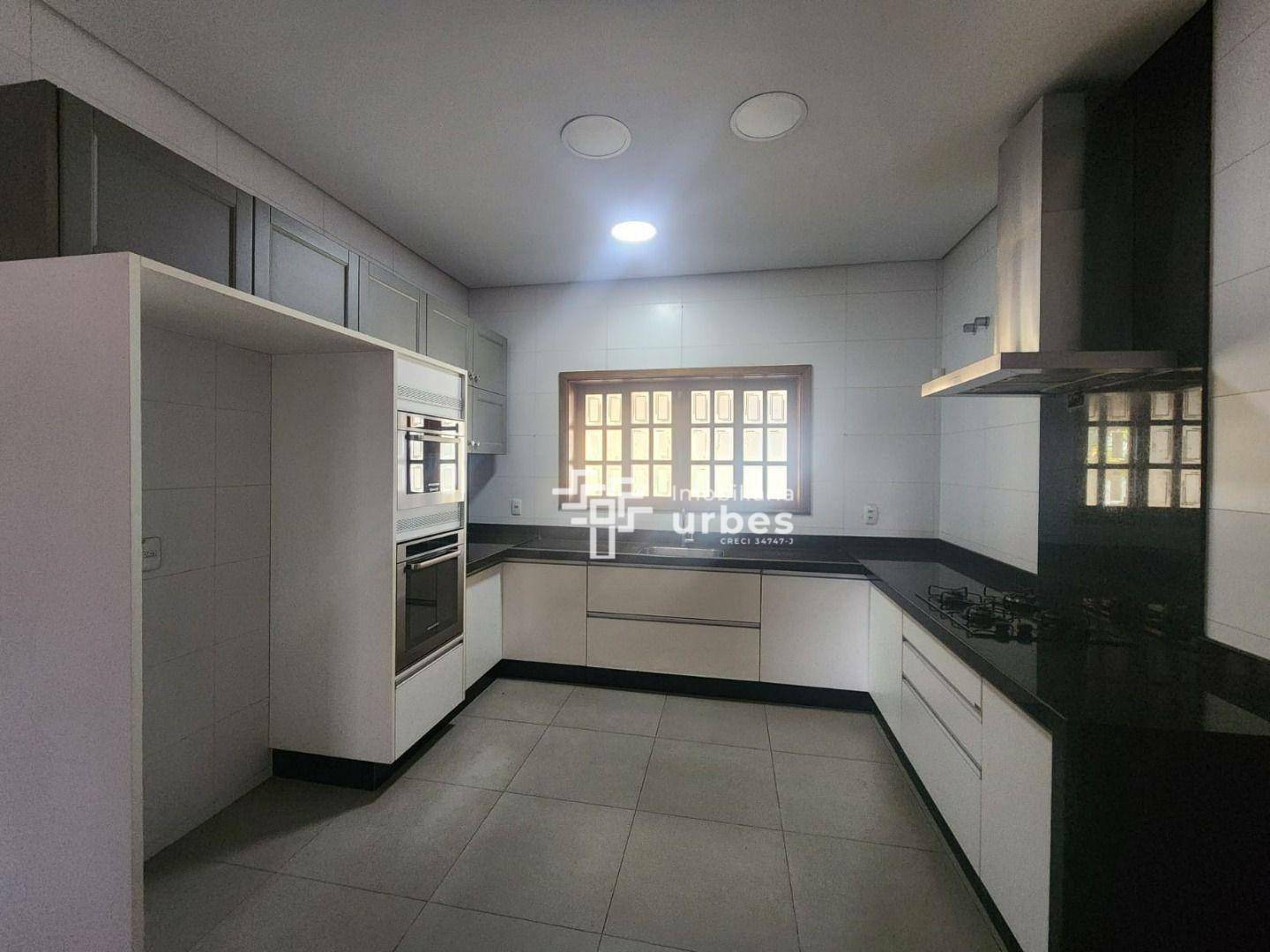 Casa à venda com 4 quartos, 310m² - Foto 9