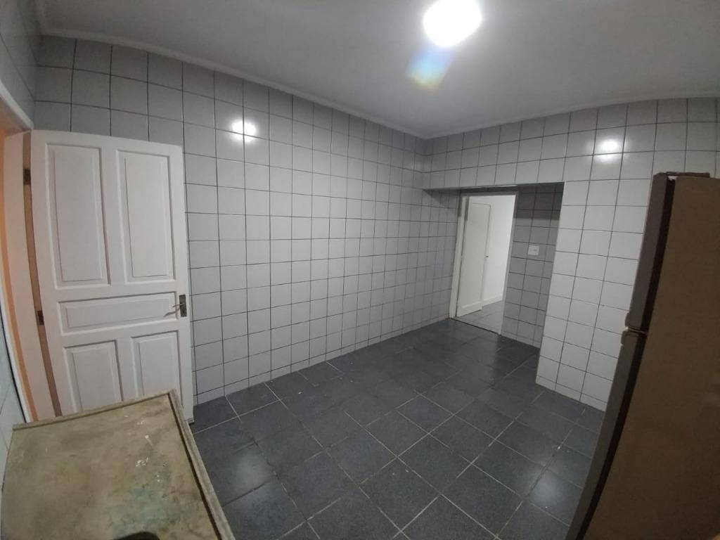 Sobrado à venda com 2 quartos, 130m² - Foto 25