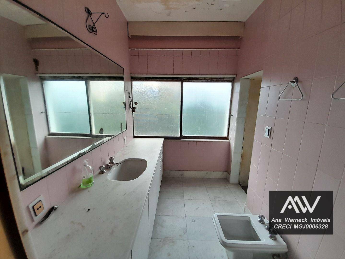 Apartamento à venda com 5 quartos, 180m² - Foto 28