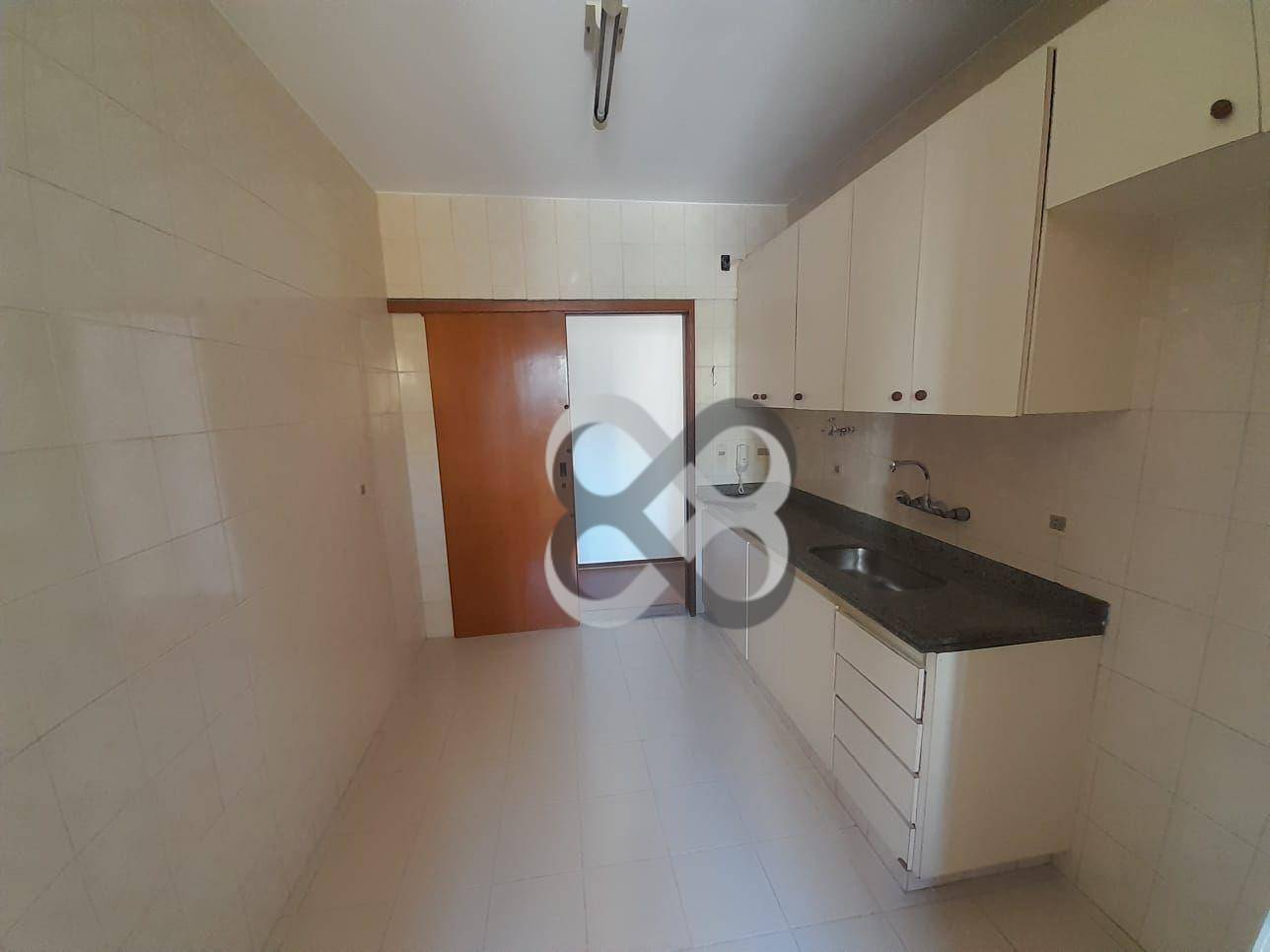 Apartamento à venda com 3 quartos, 98m² - Foto 11