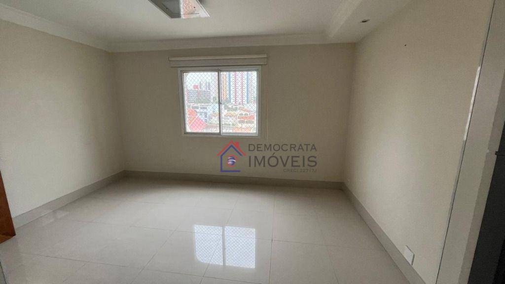 Apartamento à venda com 4 quartos, 230m² - Foto 9