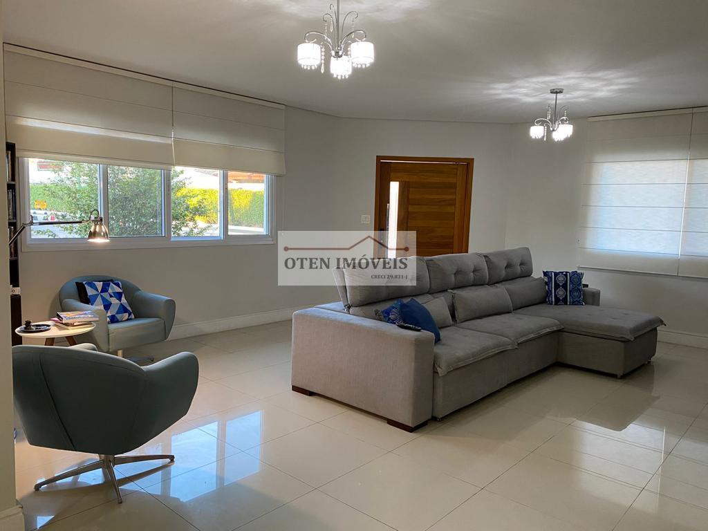 Casa de Condomínio à venda com 4 quartos, 420m² - Foto 2