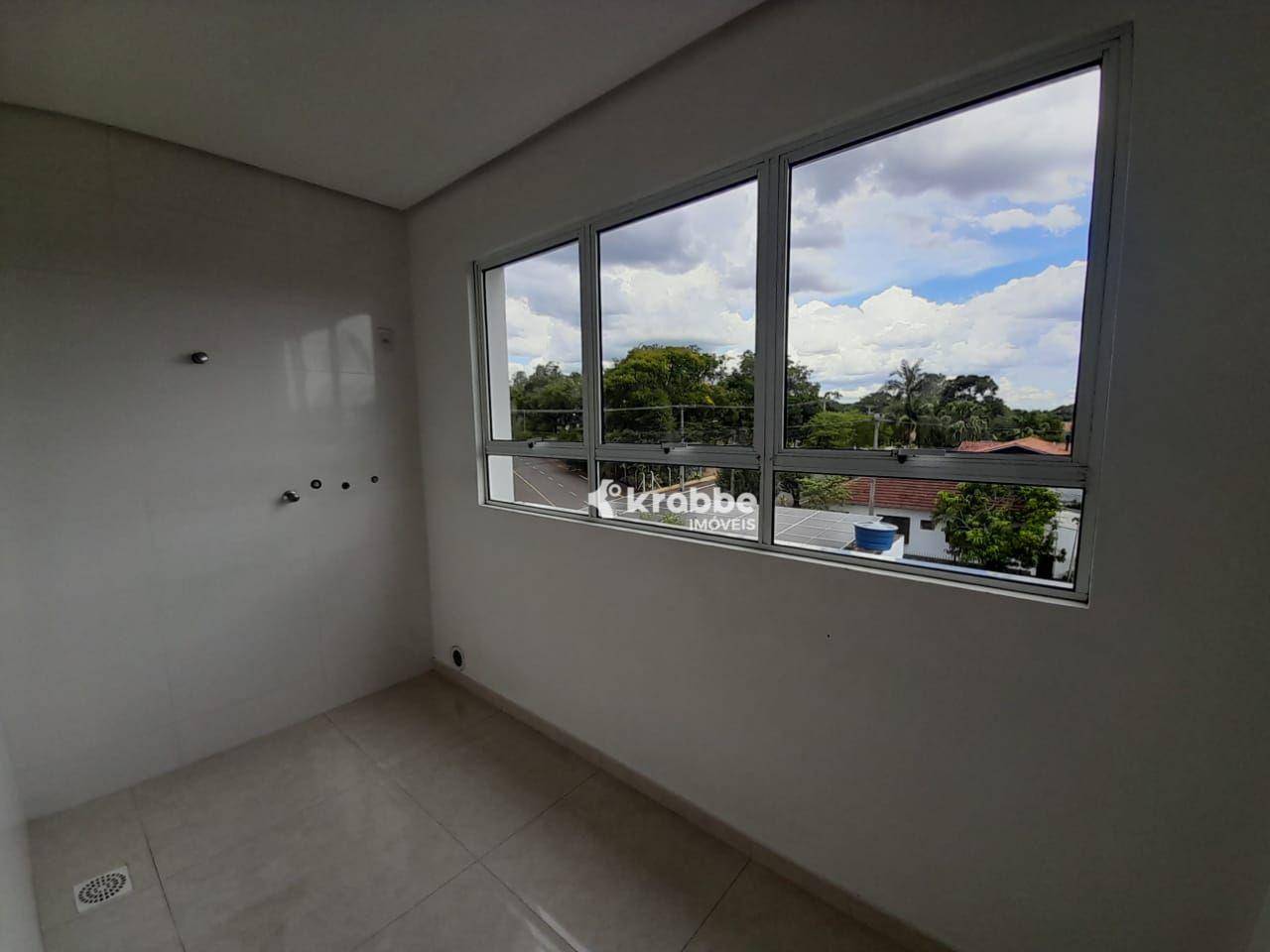 Apartamento para alugar com 2 quartos, 142m² - Foto 8