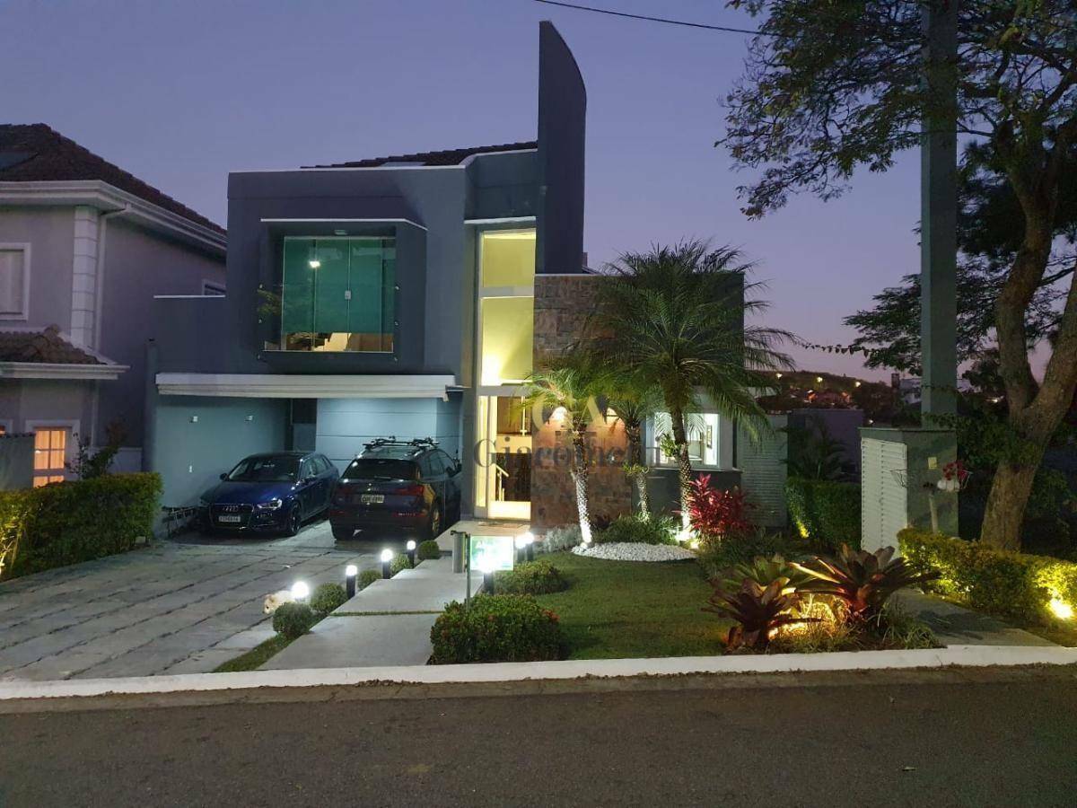 Casa de Condomínio à venda com 4 quartos, 374m² - Foto 3