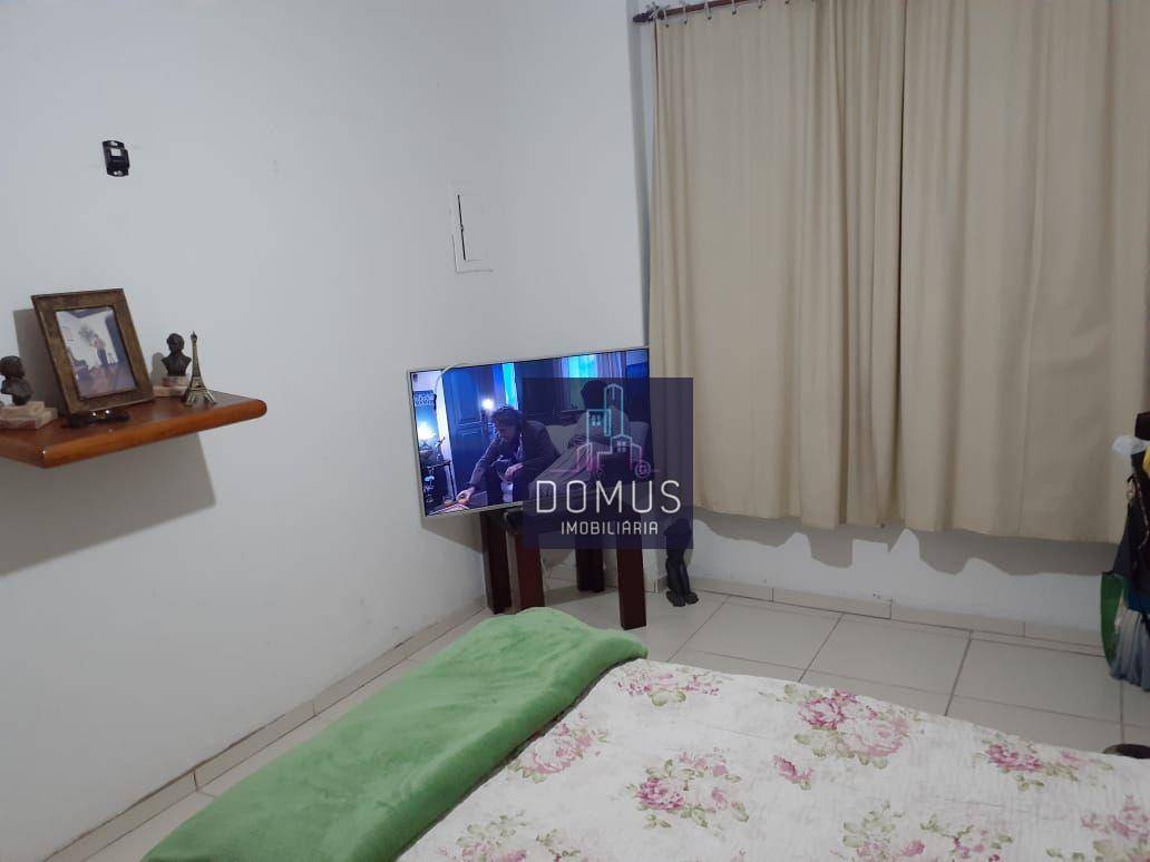 Casa à venda com 2 quartos, 110m² - Foto 6