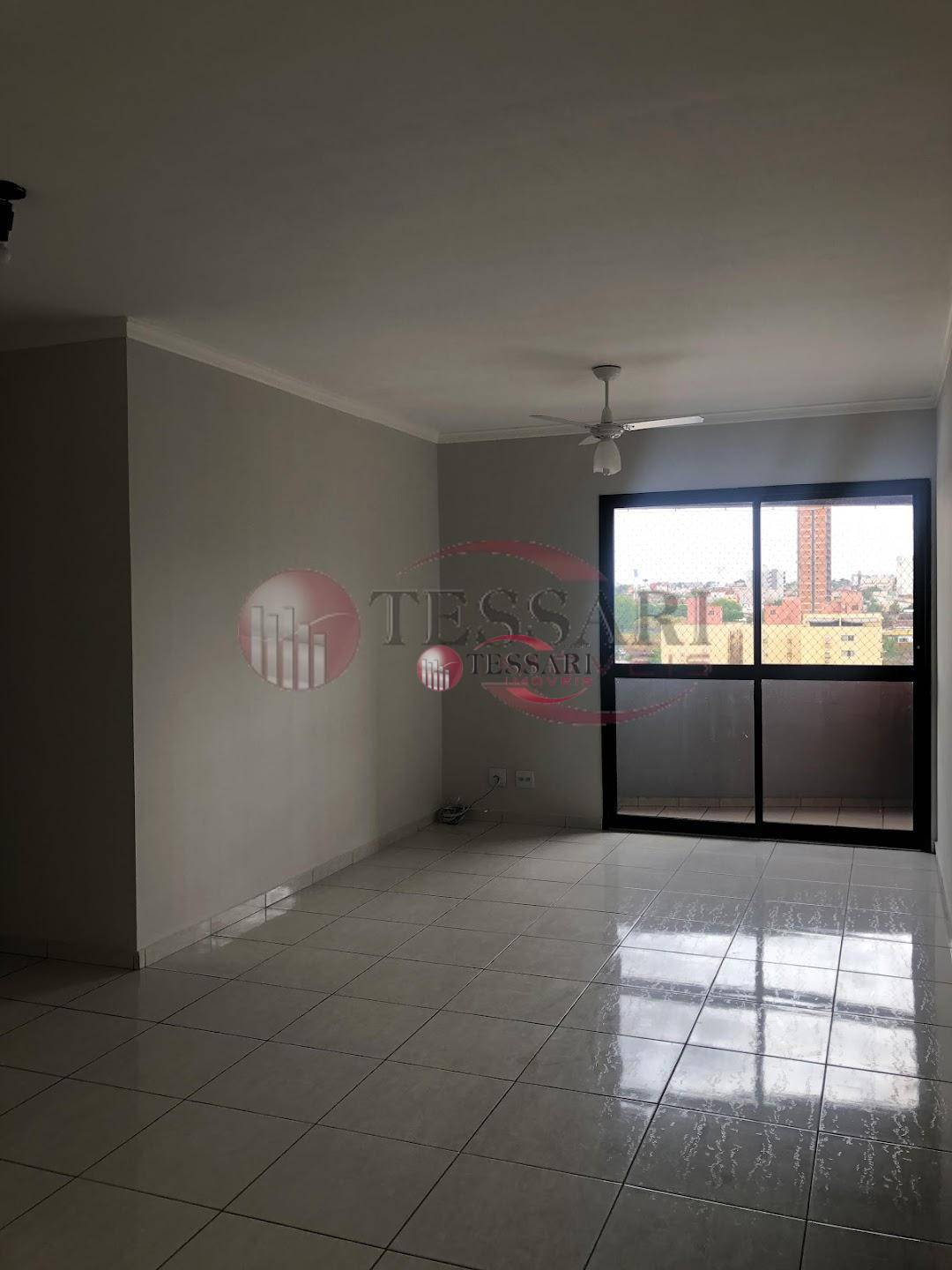 Apartamento à venda com 3 quartos, 90m² - Foto 2