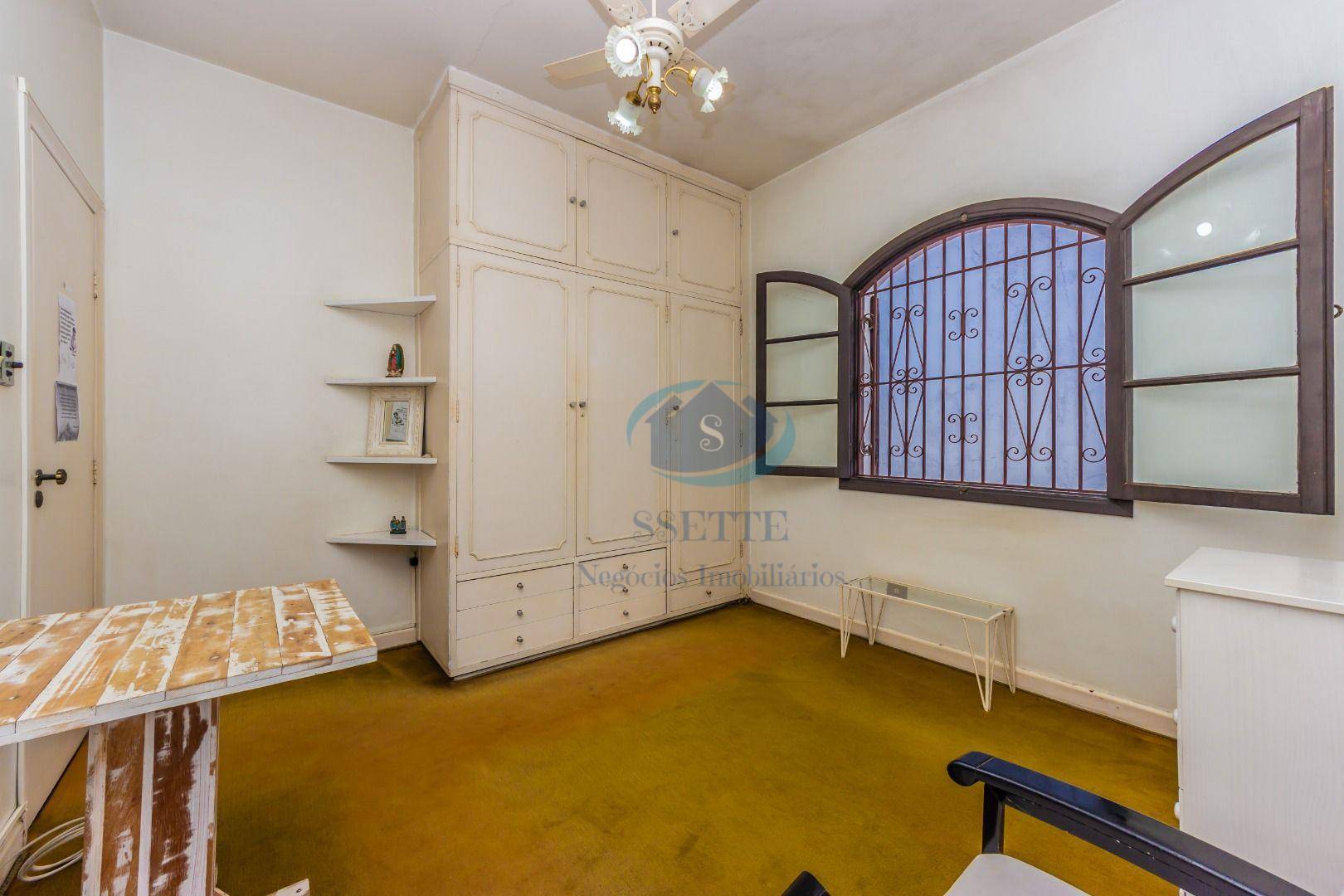 Casa à venda com 4 quartos, 300m² - Foto 17