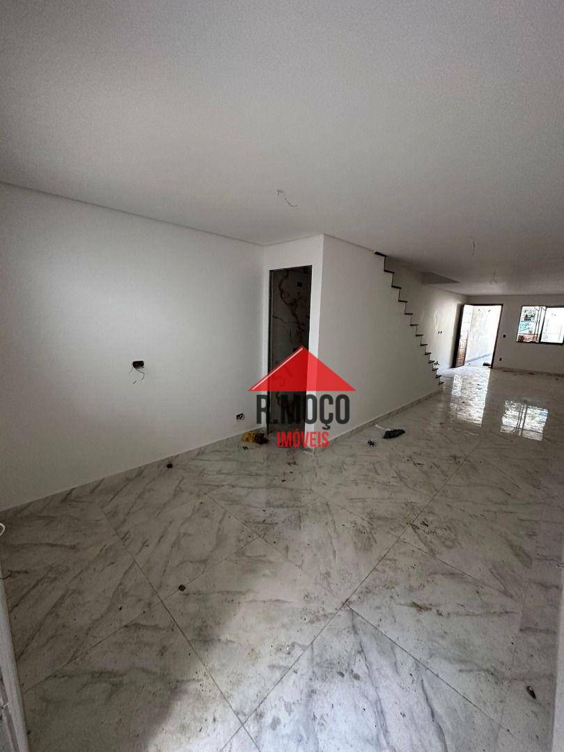 Sobrado à venda com 3 quartos, 130m² - Foto 5