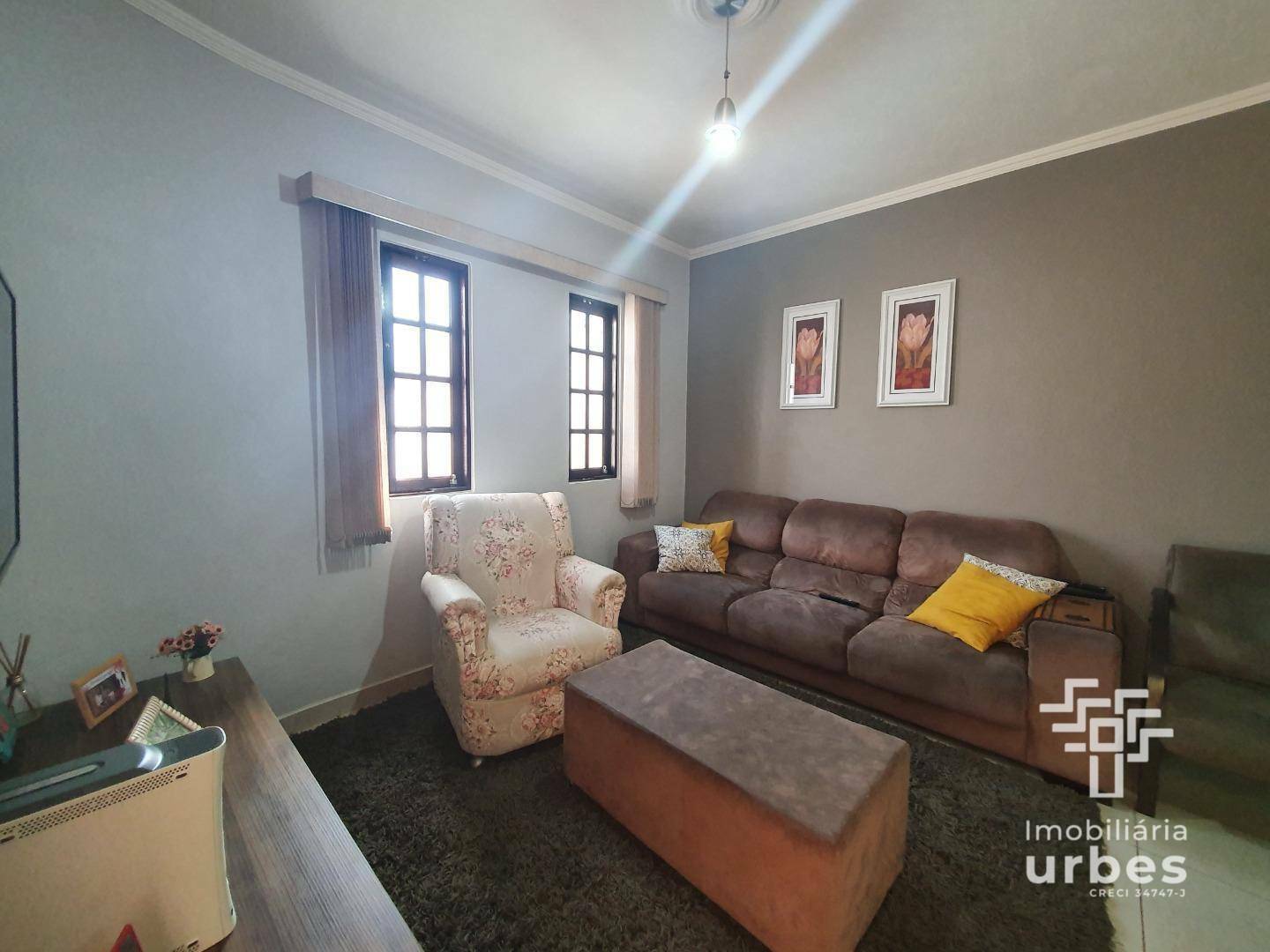 Casa à venda com 3 quartos, 110m² - Foto 3