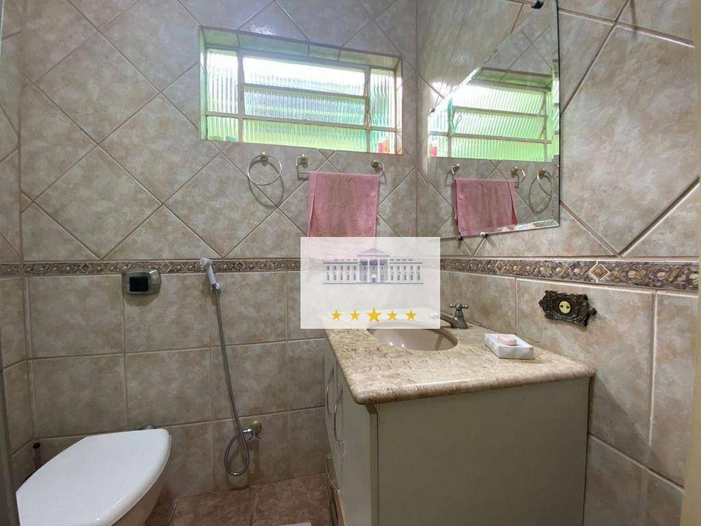 Casa à venda com 3 quartos, 200m² - Foto 12