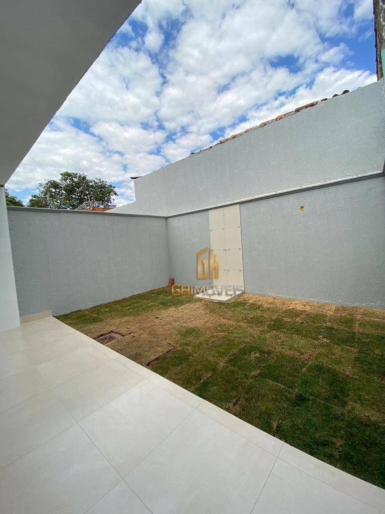 Casa à venda com 3 quartos, 100m² - Foto 19