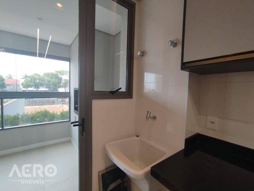 Apartamento para alugar com 3 quartos, 96m² - Foto 20