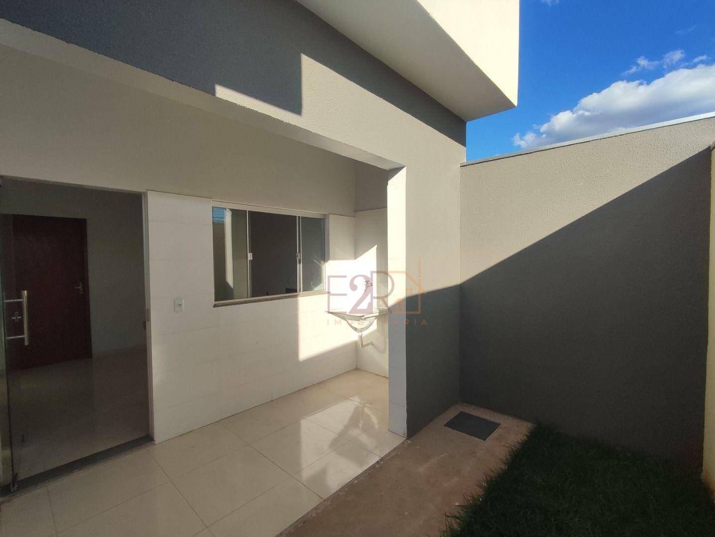 Casa à venda com 2 quartos, 75m² - Foto 11