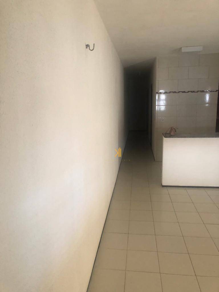 Casa à venda com 2 quartos, 100m² - Foto 8