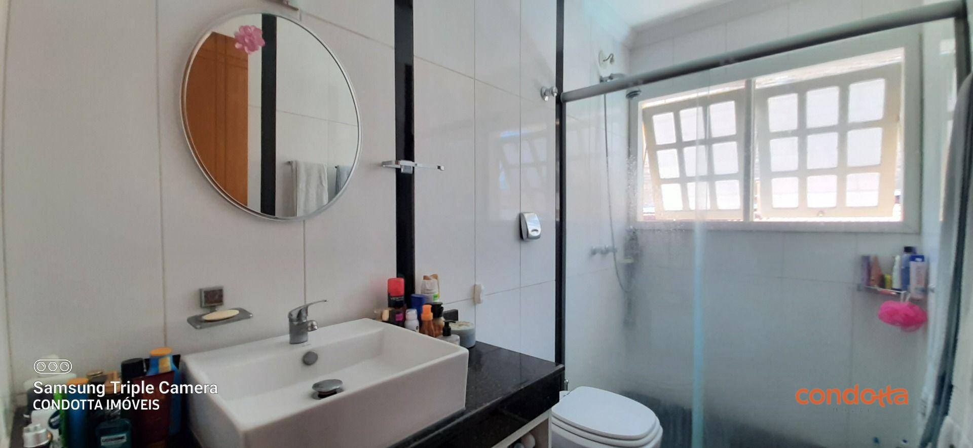 Casa para alugar com 4 quartos, 285m² - Foto 48