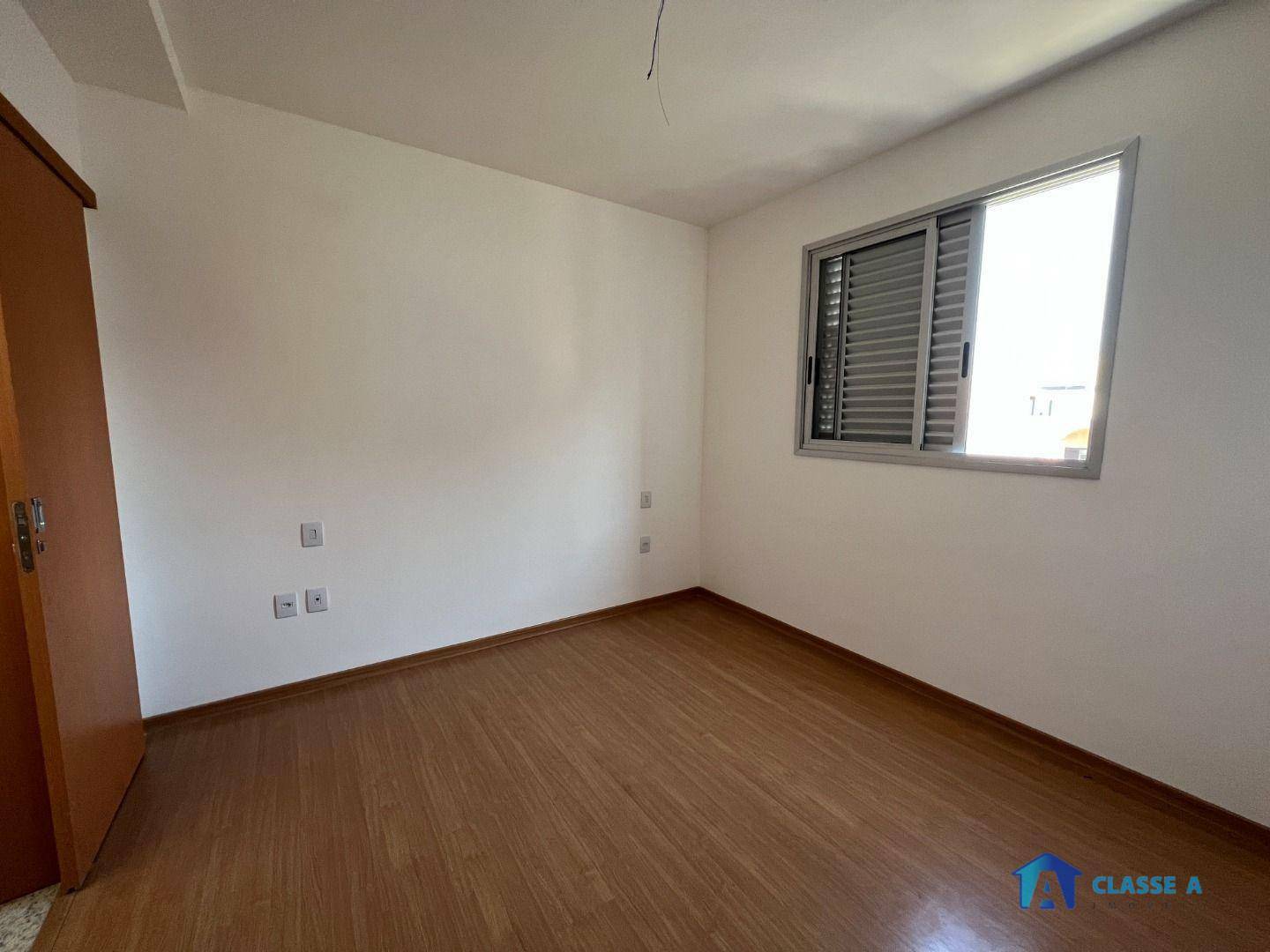 Apartamento à venda com 3 quartos, 74m² - Foto 8