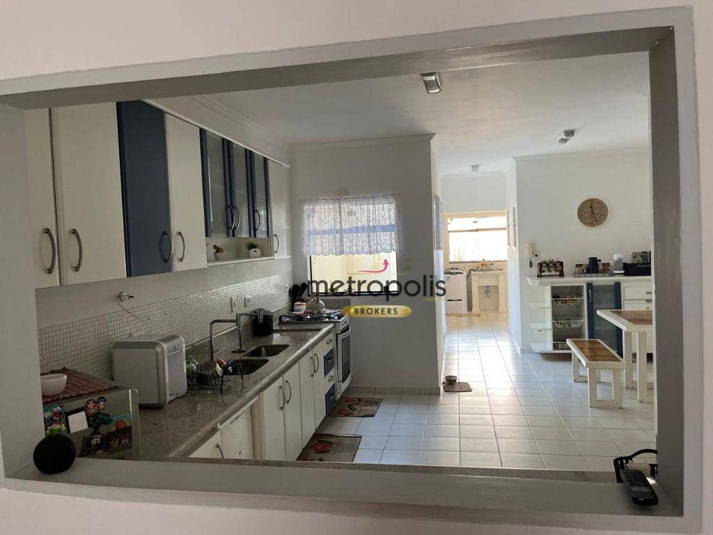 Casa à venda com 3 quartos, 330m² - Foto 17