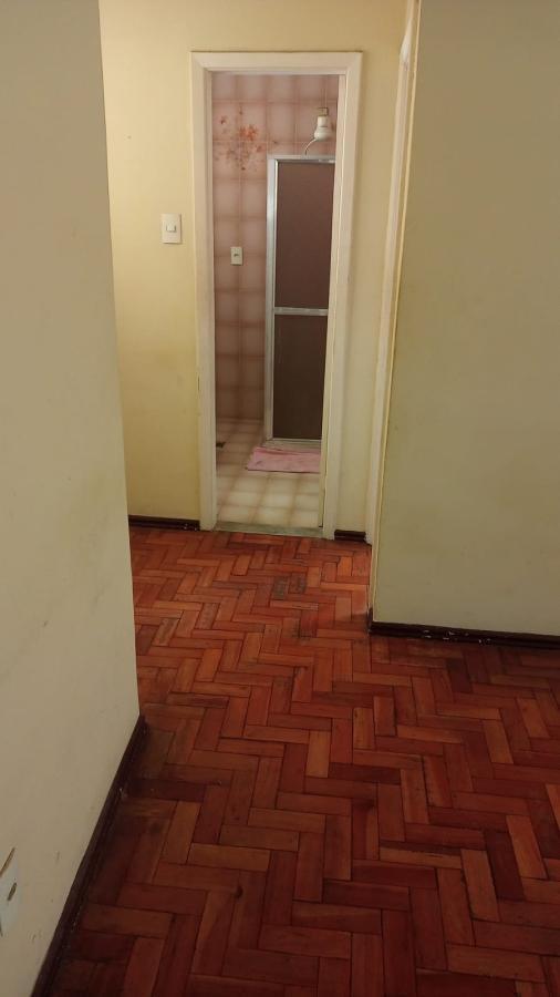 Apartamento à venda com 1 quarto, 40m² - Foto 4