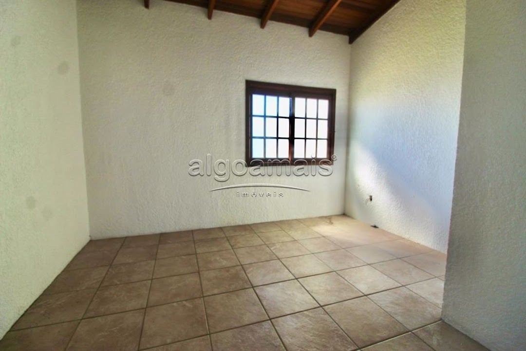 Casa à venda com 2 quartos, 65m² - Foto 9