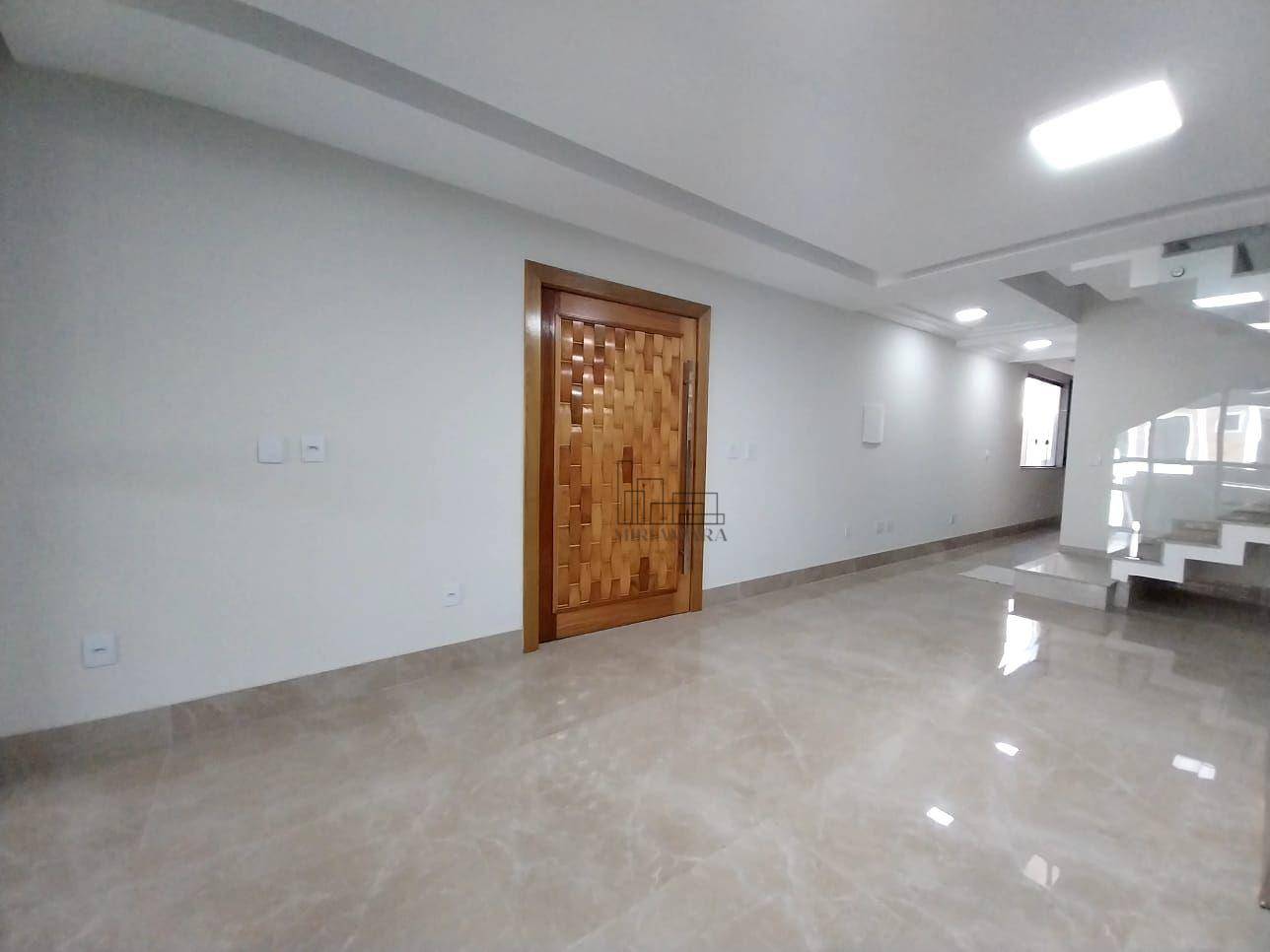 Casa à venda com 3 quartos, 307m² - Foto 4