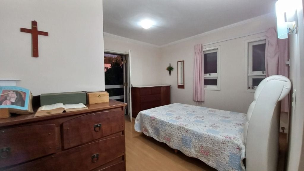 Casa de Condomínio à venda com 4 quartos, 350m² - Foto 19