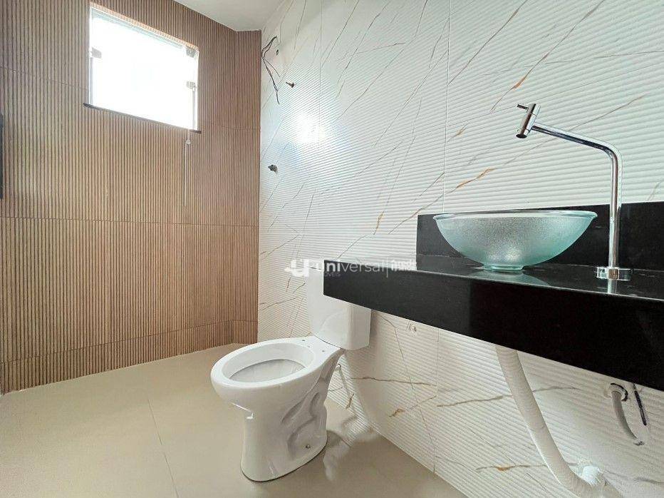 Casa à venda com 2 quartos, 150m² - Foto 3
