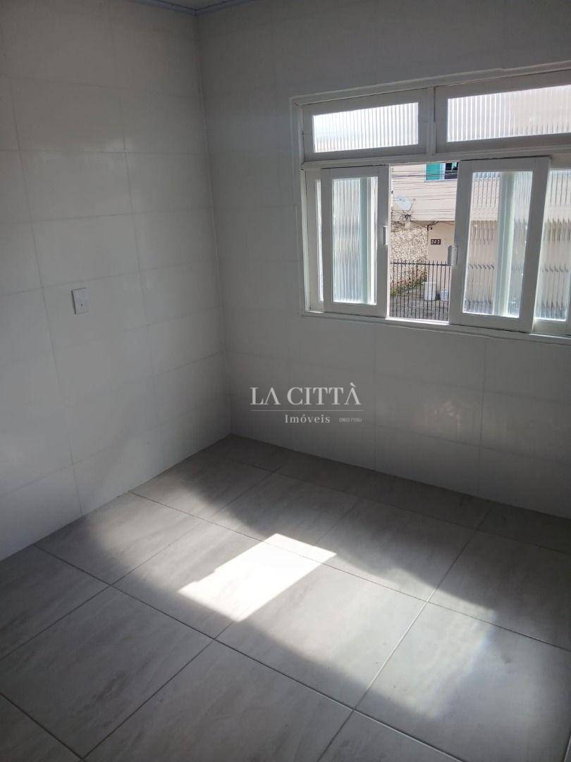 Apartamento para alugar com 2 quartos, 50m² - Foto 2