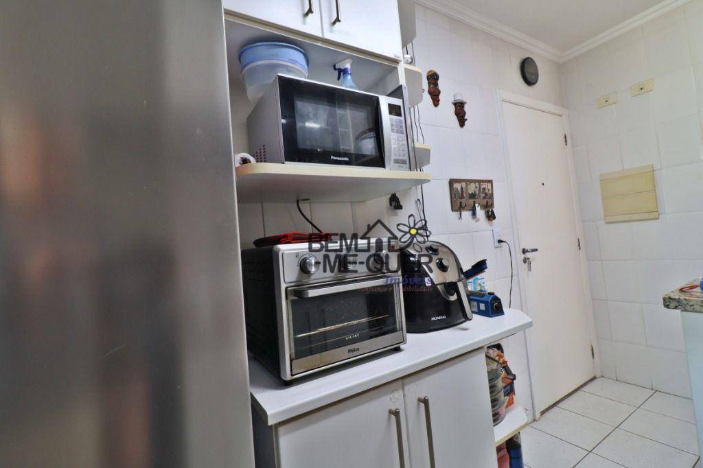 Apartamento à venda com 3 quartos, 94m² - Foto 10