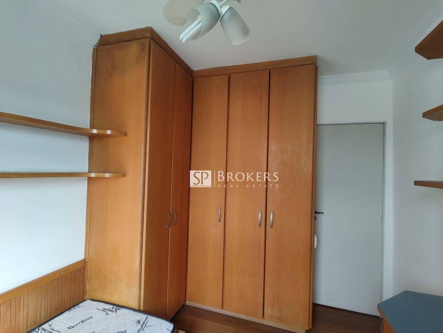 Apartamento à venda com 3 quartos, 76m² - Foto 11