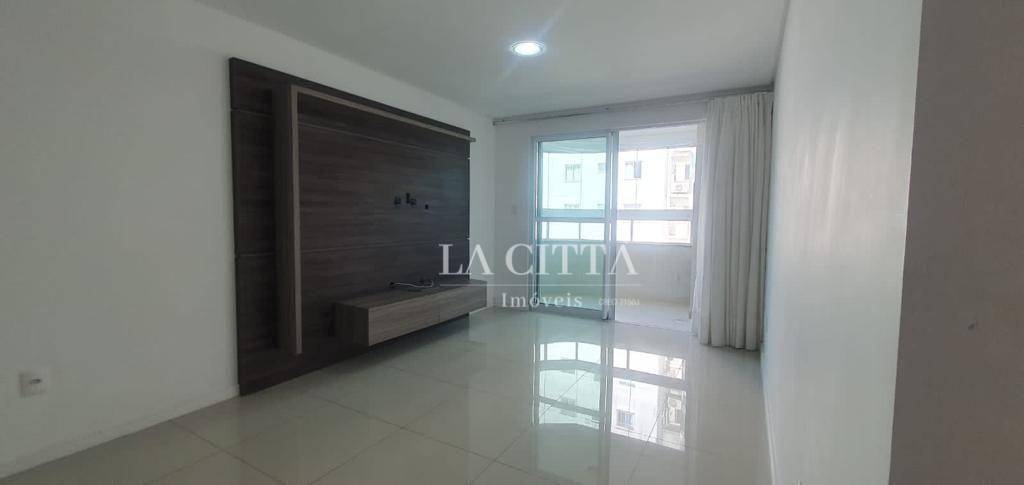 Apartamento para alugar com 2 quartos, 75m² - Foto 10