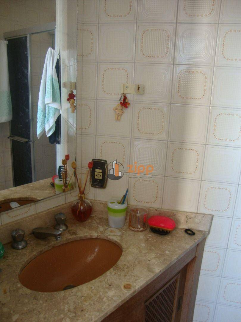 Apartamento para alugar com 3 quartos, 75m² - Foto 10