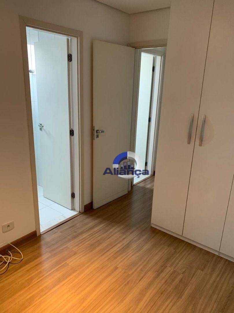 Apartamento para alugar com 3 quartos, 77m² - Foto 10