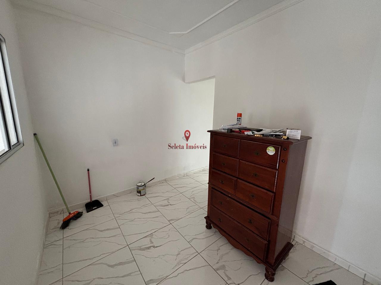 Casa à venda com 2 quartos, 100m² - Foto 5