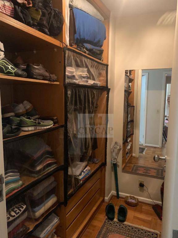 Apartamento à venda com 3 quartos, 180m² - Foto 6