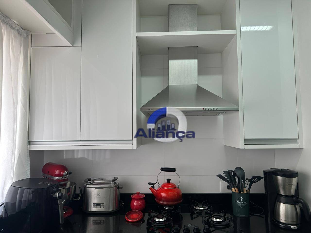 Apartamento à venda com 2 quartos, 68m² - Foto 3