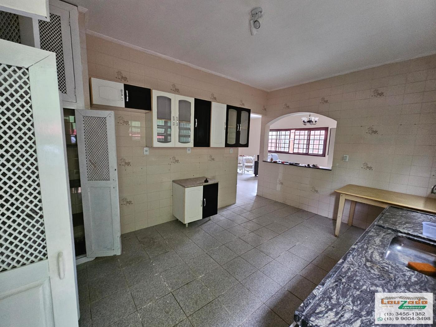 Casa à venda com 3 quartos, 250m² - Foto 11