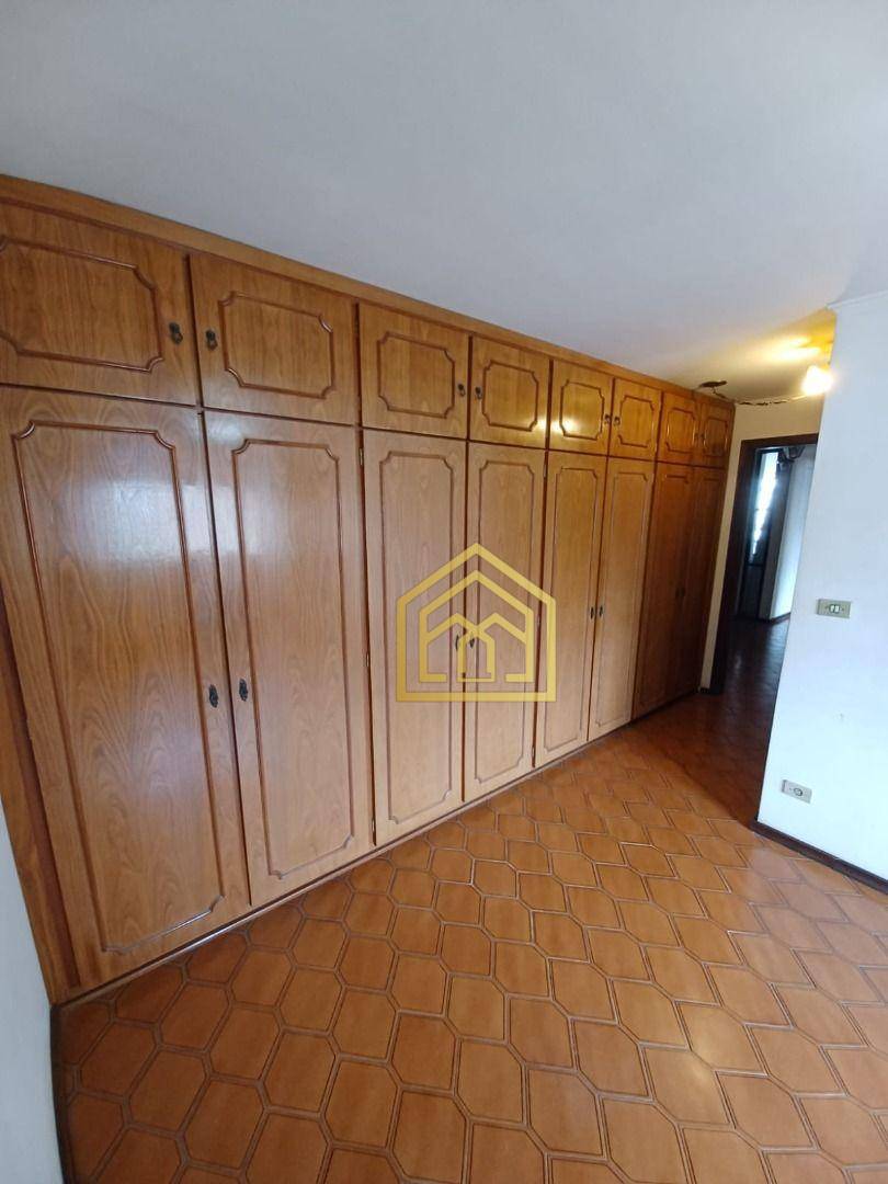 Apartamento à venda com 4 quartos, 176m² - Foto 18