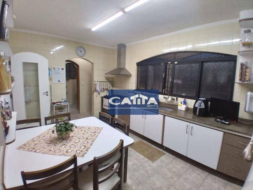 Sobrado à venda com 4 quartos, 240m² - Foto 10