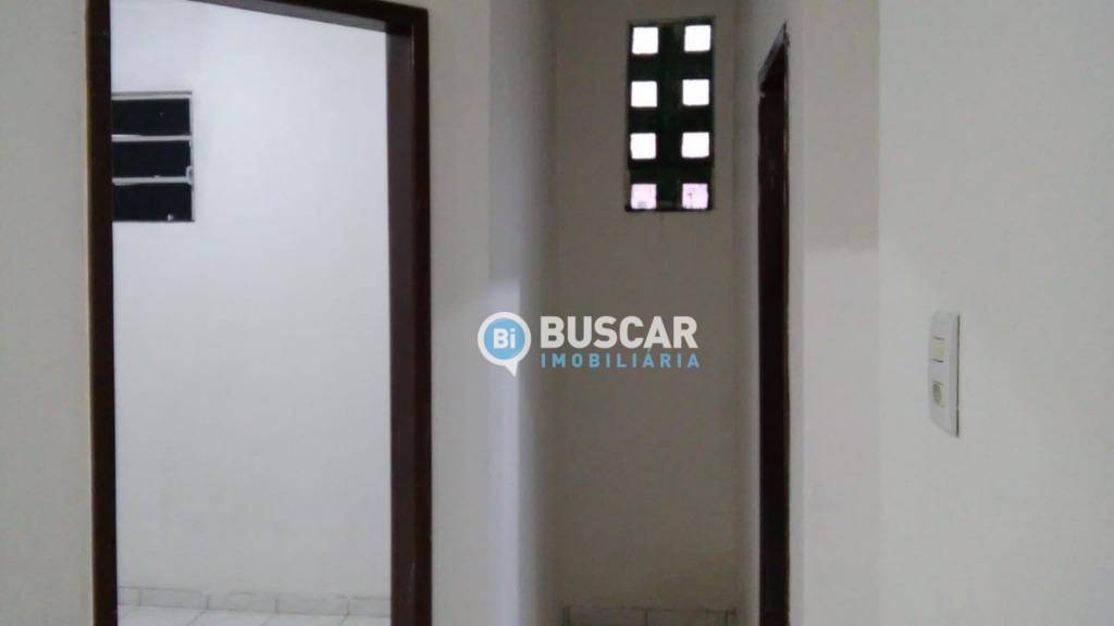 Casa, 4 quartos, 261 m² - Foto 3