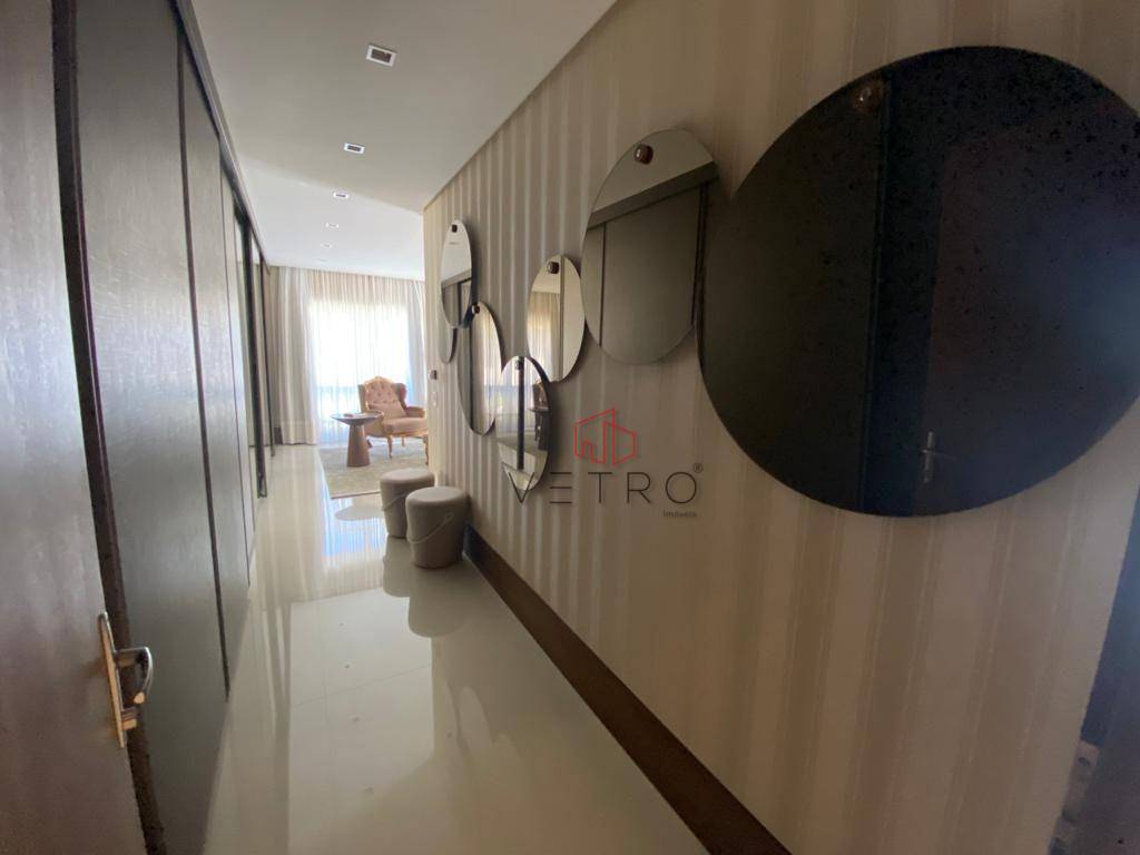 Apartamento à venda com 3 quartos, 229m² - Foto 11