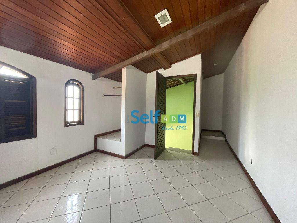 Casa para alugar com 3 quartos, 110m² - Foto 4